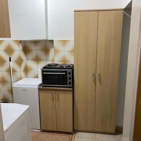 Center Studio Apartment 포드고리차 외부 사진