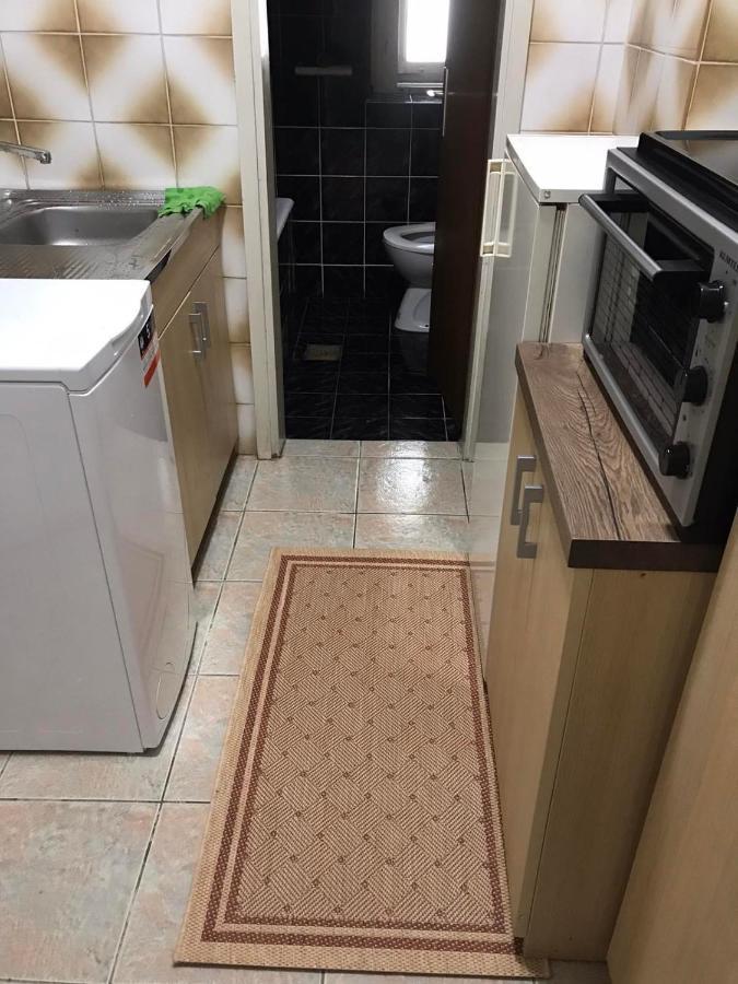 Center Studio Apartment 포드고리차 외부 사진
